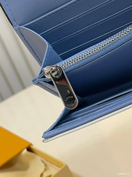 WIS LOUIS IRIS VUITTON WALLET 0102